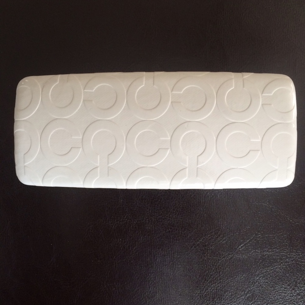 Ivory Coach glasses case. In great shape!